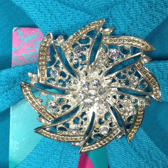 ICU  Broach Dress - Picture 5 of 7